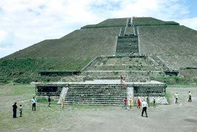 La Grande Pyramide du
                Soleil