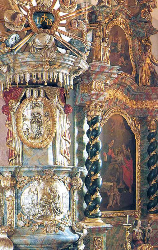 Église de Maria Gail : décor baroque de la
                    chaire