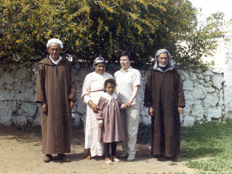 Dar Bouazza : Boujemah, son épouse et sa fille, Monique
          et Moha