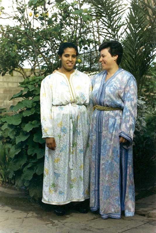 Dar Bouazza : Latifa et Monique en caftan