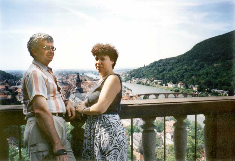 Jean-Paul et Monique sur la Grande Terrasse du
              château d'Heidelberg