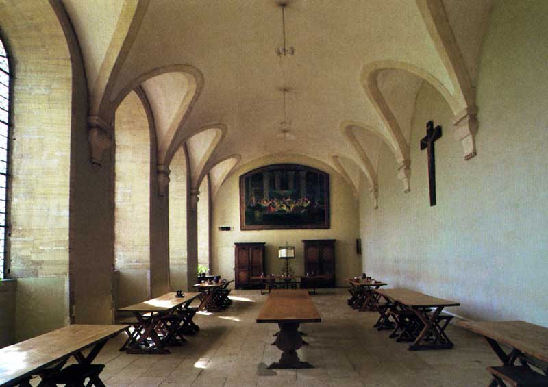 Le réfectoire du monastère de St-Martin-de-Mondaye