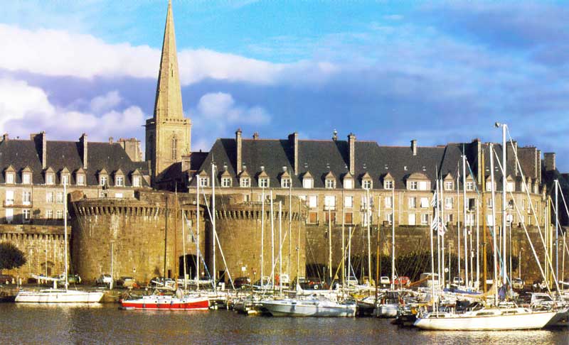 Port de plaisance
      de Saint-Malo