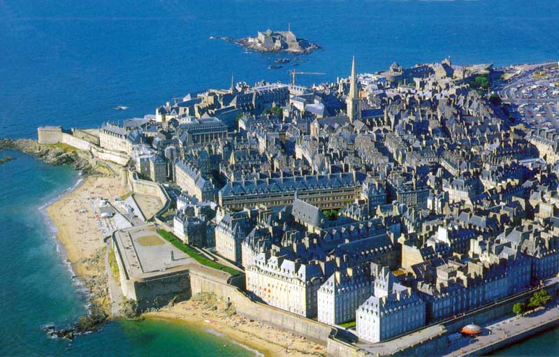 La cité corsaire de Saint-Malo dans ses remparts