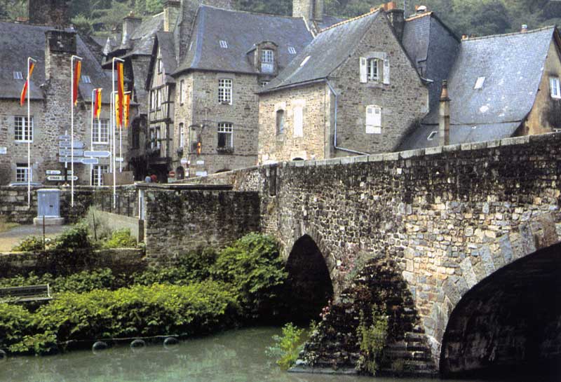 Dinan-le-pont-roman