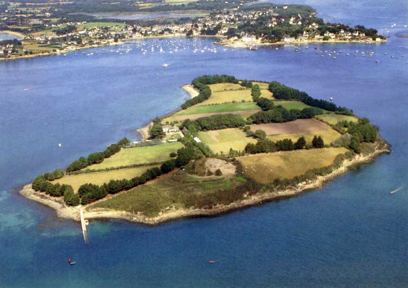 L'Île de Gavrinis
                et son cairn