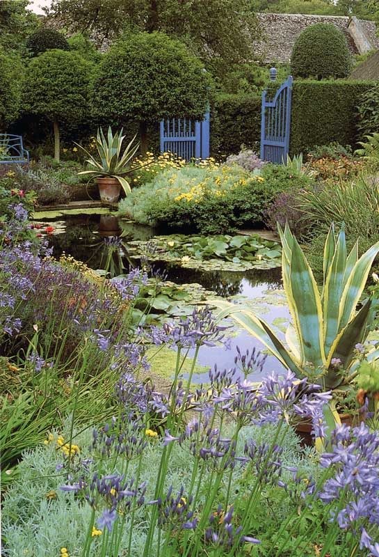 Le délicat jardin d'eau d'Hidcote Garden