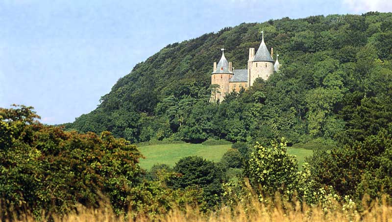 Castle Koch dans son environnement champêtre