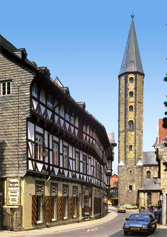 Goslar
                et ses maisons à colombages