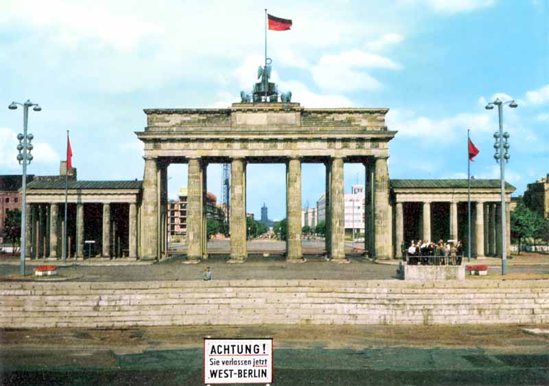 Porte de Brandeburg avant la chute du mur (1989)