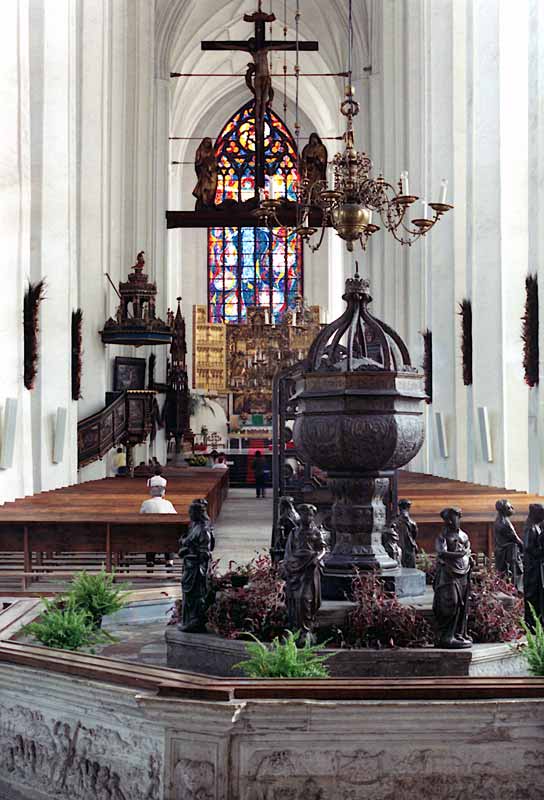 Fonts baptismaux de la cathédrale de Gdansk