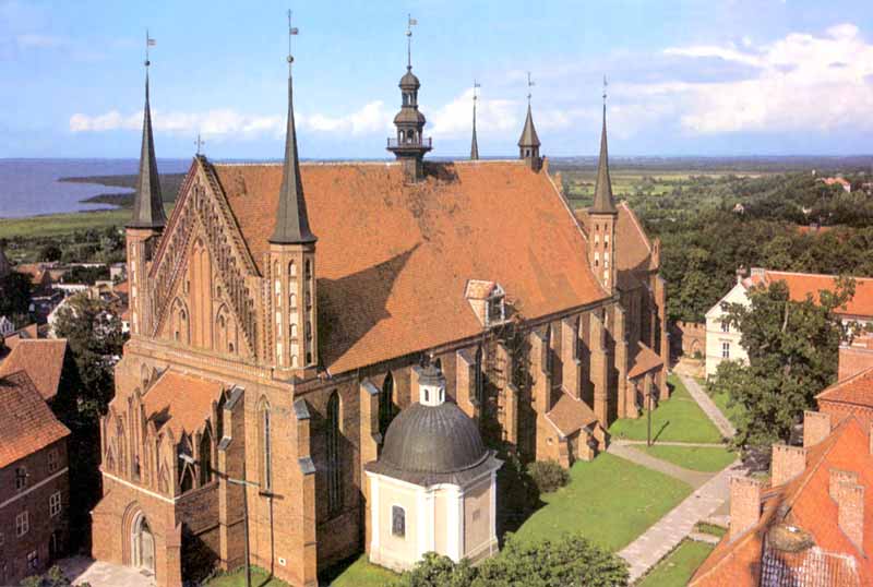 Frombok : la cathedrale gothique depuis la tour
                Copernic