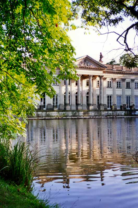 warsawa-parc-lasienki-palais-sur-l_eau-facade