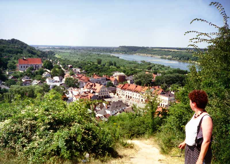 Vue sur la Wisla et sur Kazimierz Dolny depuis la
                  Colline des Troix Croix