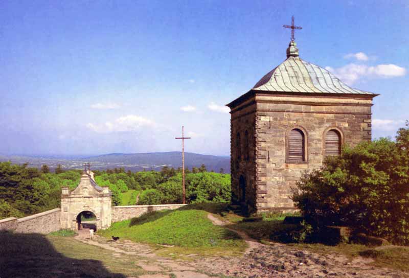 Parc de
                Swietokrzyski : vue depuis les restes du monastère