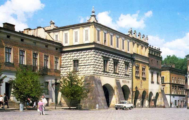 Maison
              médiévale sur la rynek (Place du marché) de Tarnow