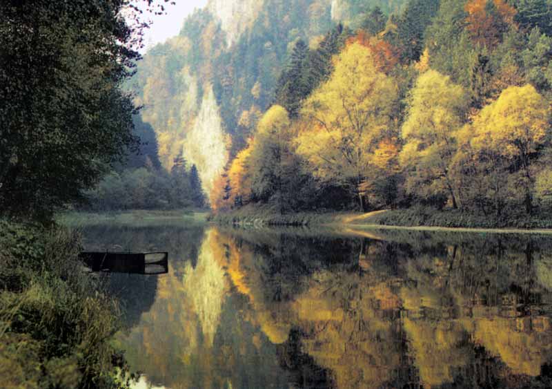 Descente de la Dunajec à l'automne : eaux calmes