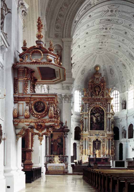 München : nef de l'église Saint Michel