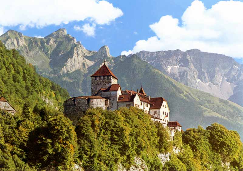 Principauté du Liechtenstein, château princier de
                Vaduz