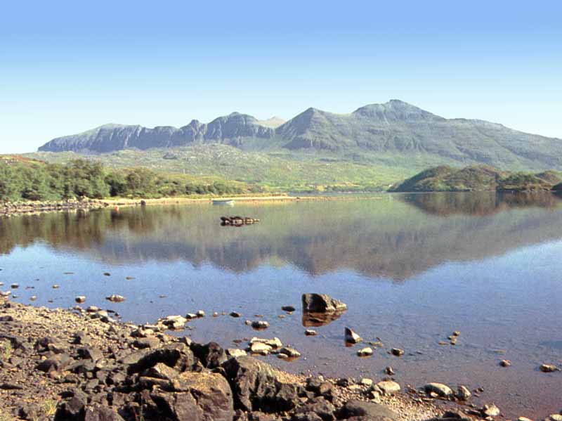 Le
          Quinag depuis Loch Assynt