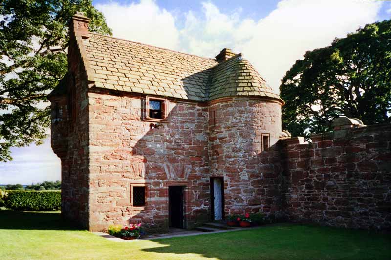 Le pavillon d'été d'Edzell depuis le jardin