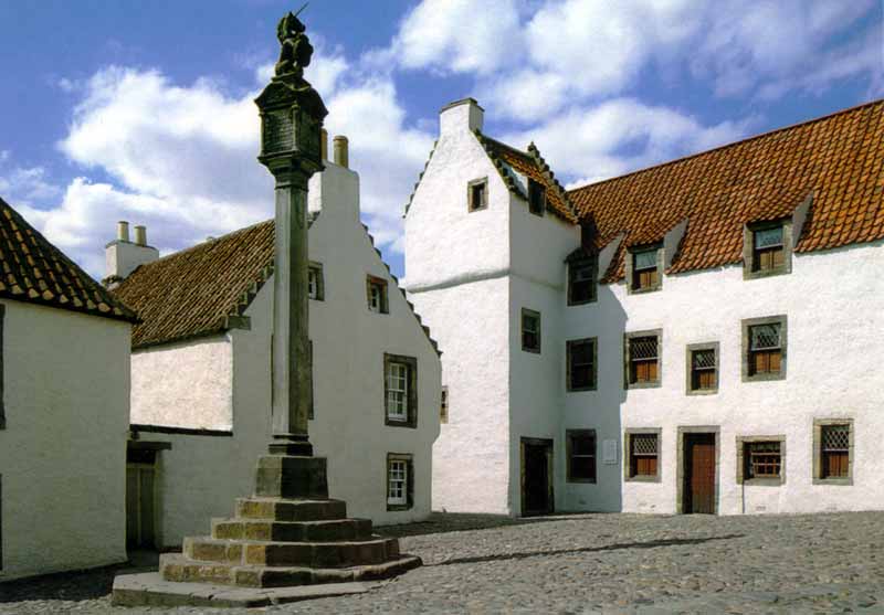 Culross : The Study