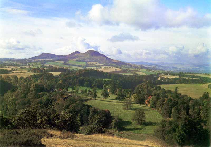 Près
              d'Abbotsford : Scott's View