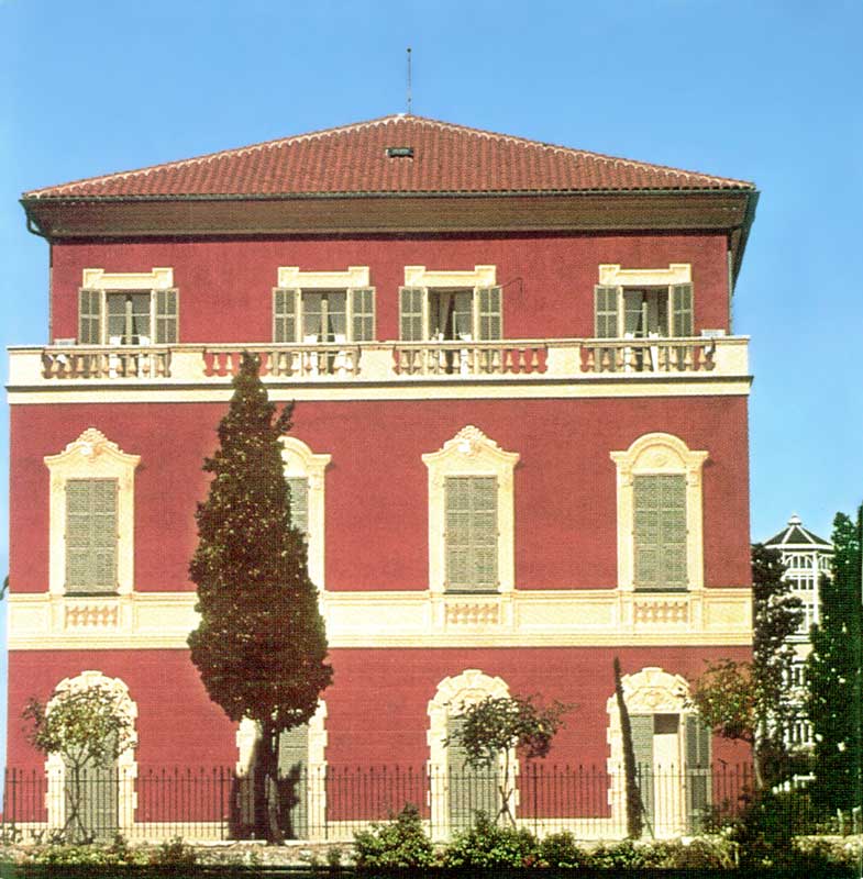 La
                    villa à l'italienne de Cimiez abritant le Musée
                    Matisse