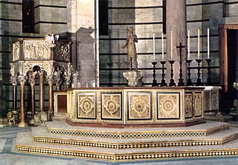 Pisa : chaire et fonts baptismaux du Baptistère