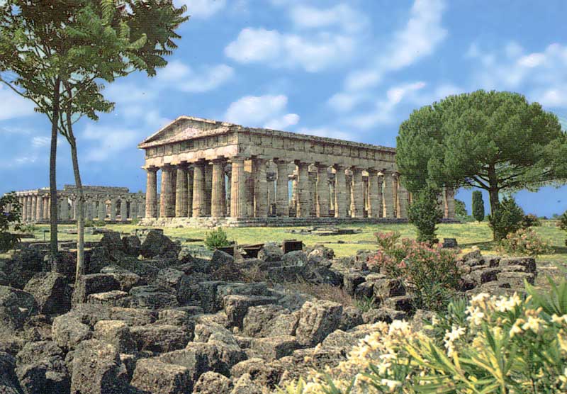 Paestum : le second temple d'Héra dit de Poseïdon (450
            av. J.-C)