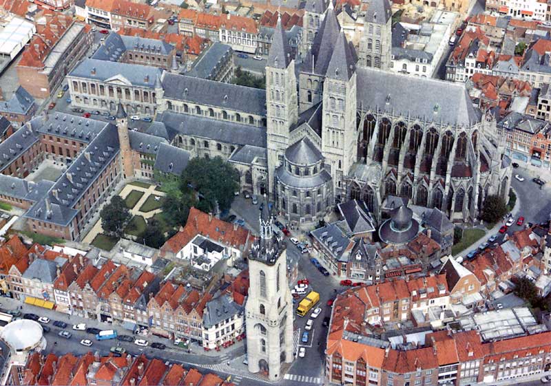 Cathédrale de Tournai vue du ciel
