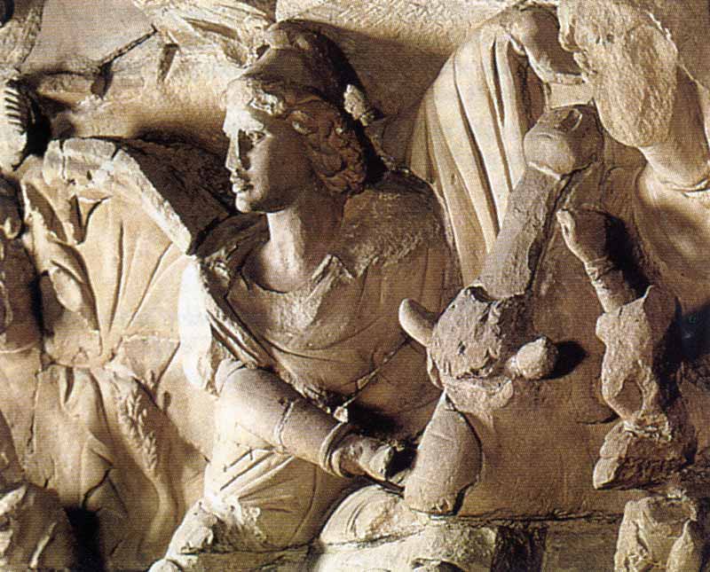 Musée de la
              Cour d'Or de Metz : grand retable du temple de Mithra à
              Sarrebourg : Mithra égorgent le taureau