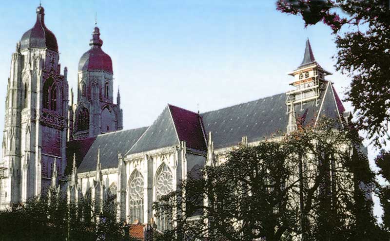Extérieur de la basilique de St-Nicolas-de-Port