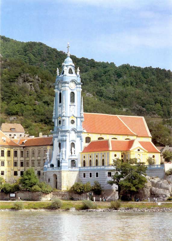 Tour du couvent des Augustins de Durnstein