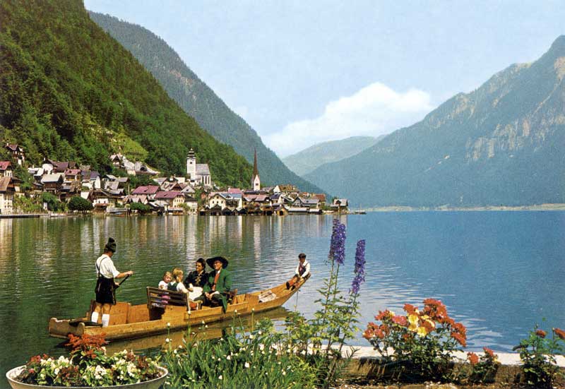 Pique-nique au bord du lac à Halstatt
