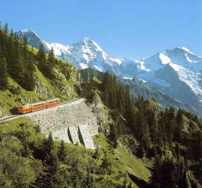 Le
                petit train vers la Jungfrau