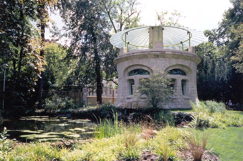 Nancy : dans le jardin de la Villa Corbin, l'aquarium