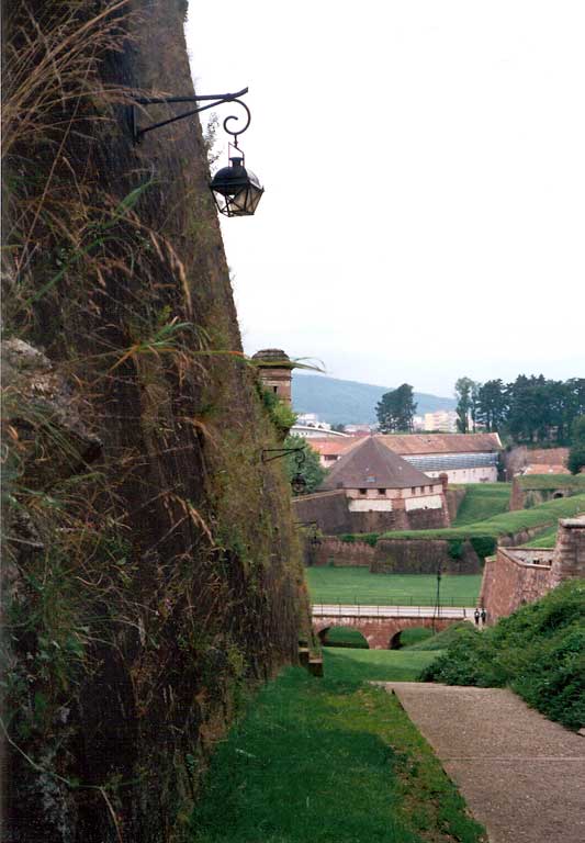 Au pied des remparts de Belfort