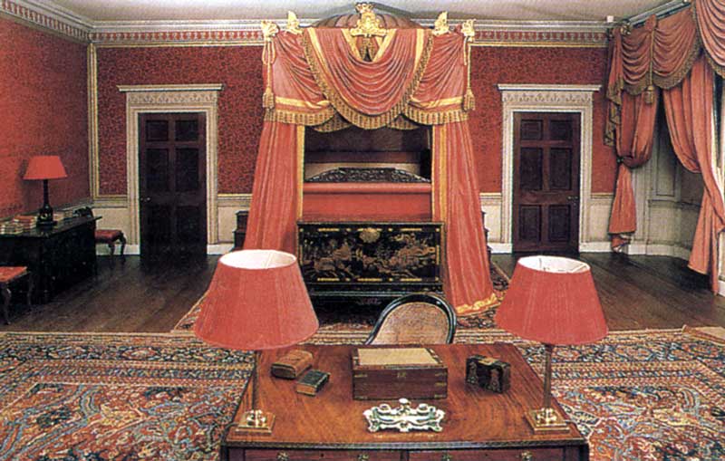 Castle-Coole-State-Bedroom-destinee-a-la-visite-du-roi-George-IV.