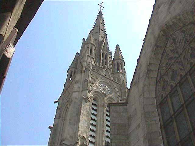 Josselin : clocher de l'église N-D du Roncier