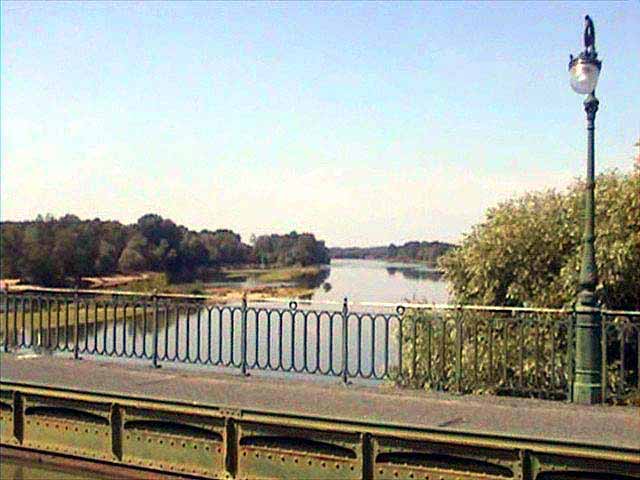 La Loire depuis le pont canal de Briare