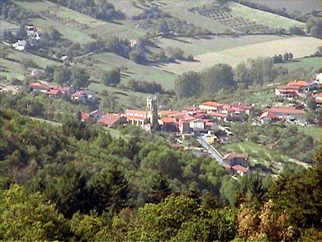 Village dans la vallée de la Brévenne