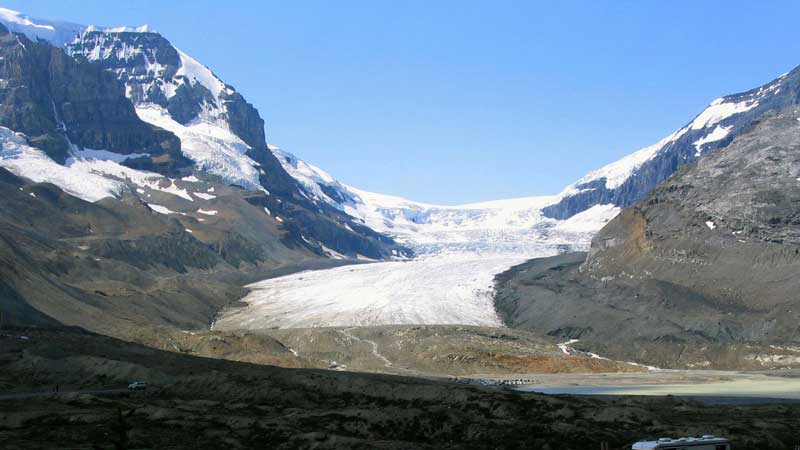 depuis-icefield-center-glacier-Athabasca