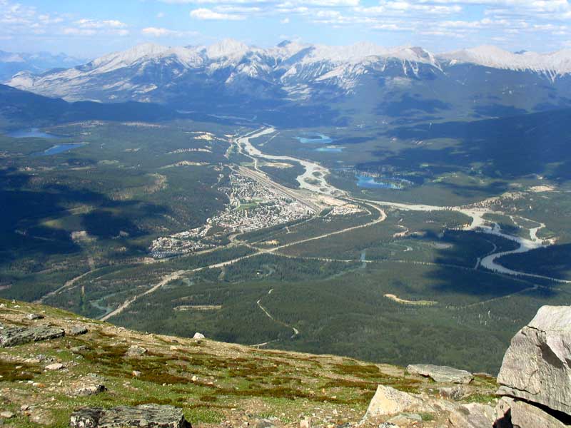 Depuis le sommet du Mt Whistlers, vue sur la ville
                au nord