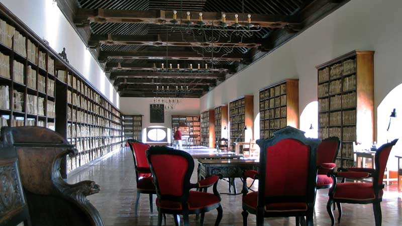 Palacio de la Cadenas : salle des archives