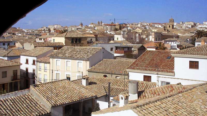 Vue sur les toits d'Ubeda depuis la salle des
              archives du palacio de las Cadenas