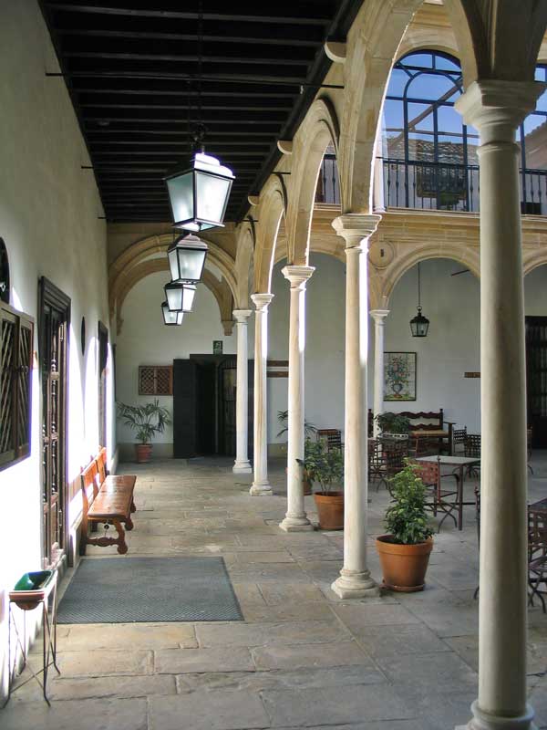 Patio du palacio du doyen Ortega