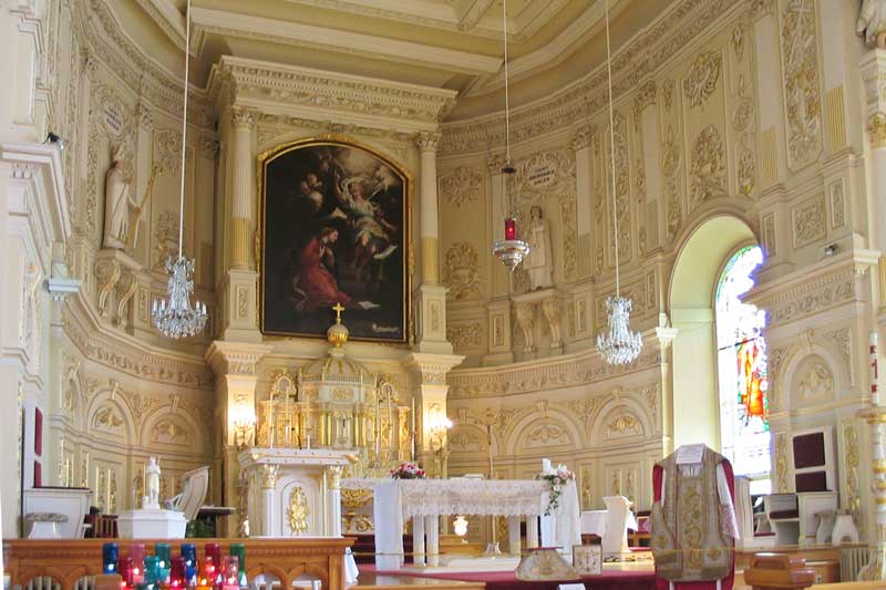 Choeur de l'église de l'Islet-sur-Mer