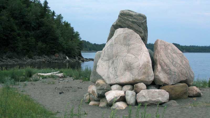 Mitis-estuaire-rochers-graves
