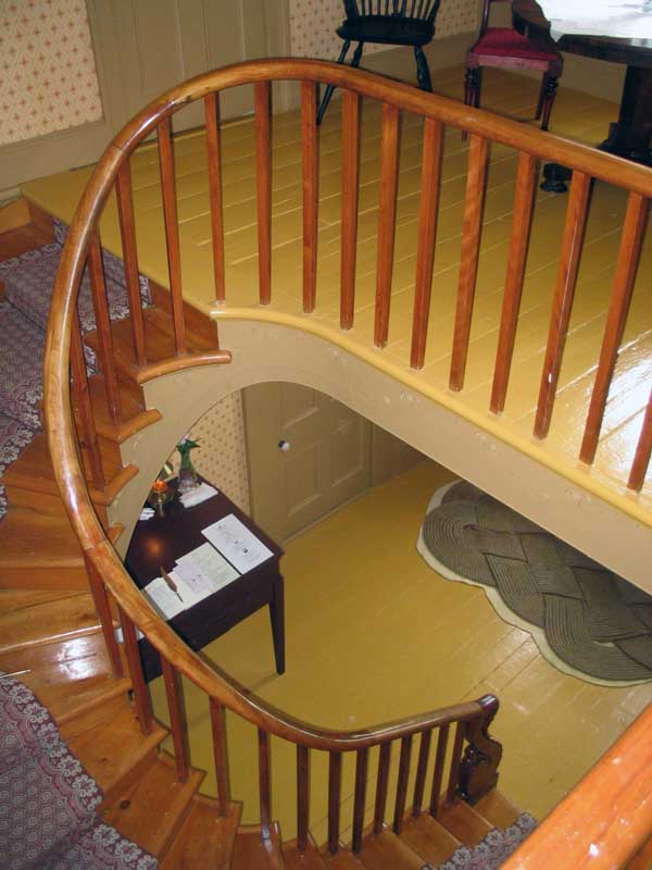 Manoir-Le-Boutillier-escalier